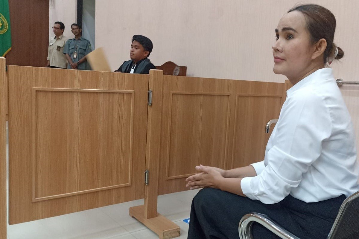 Isa Zega Divonis 3,5 Tahun