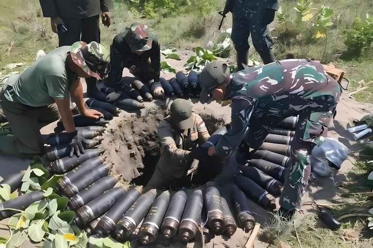 13 Korban Ledakan di Garut Termasuk Kepala Gudang Amunisi