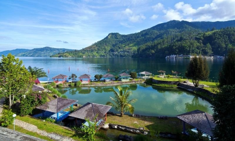 Danau Toba: Lebih dari Sekadar Keindahan, Sebuah Pengalaman Jiwa di Sumatera Utara